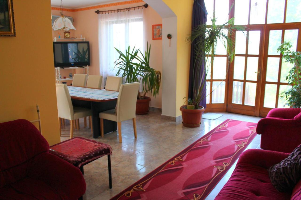 Ibolya Apartmanok Fonyod Luaran gambar